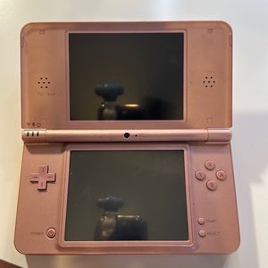 Nintendo DSi XL